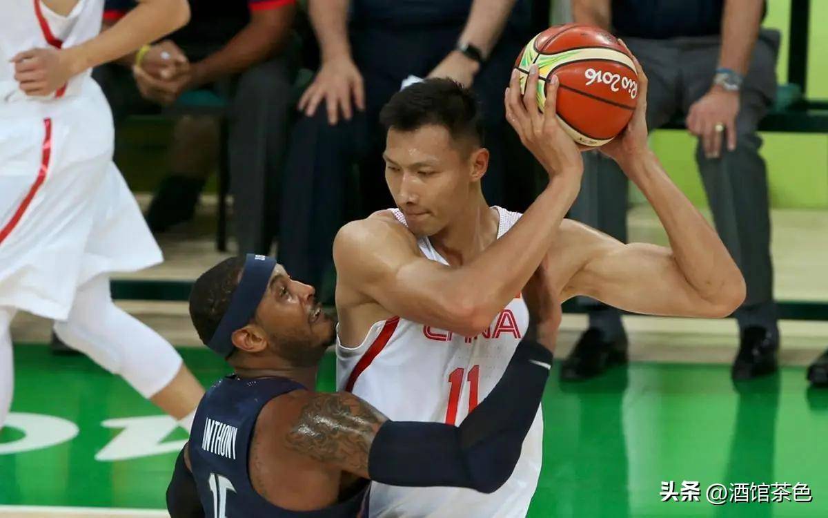 北京队易建联驰援疆粉,退隐又复出挑战今年总亚军 北京队易建联驰援疆粉,退隐又复出挑战今年总亚军