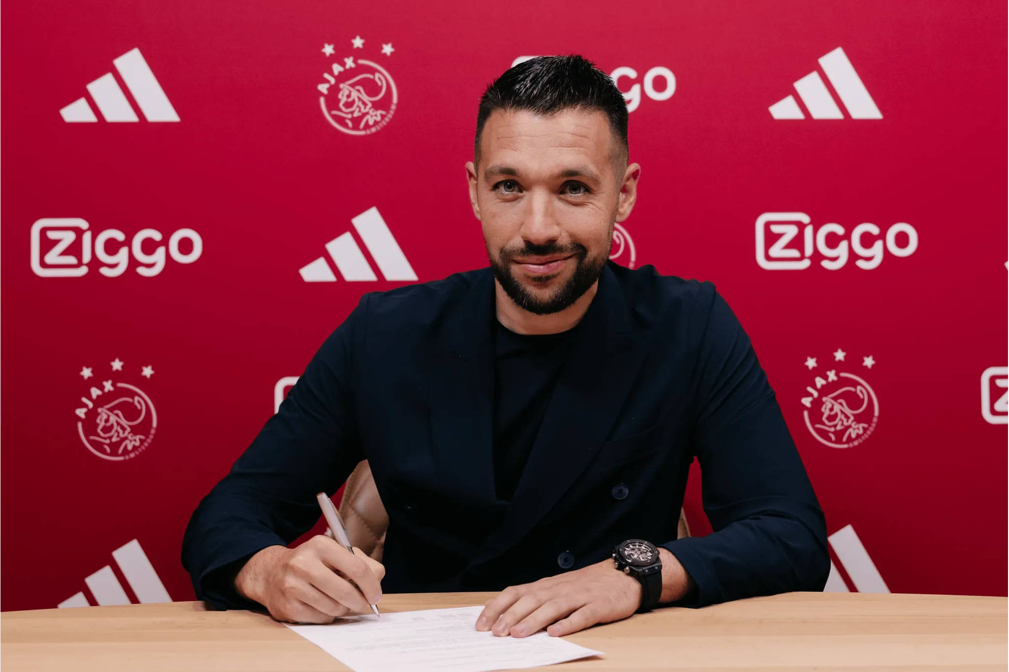 阿贾克斯出局,欧冠赛场再见明年 阿贾克斯出局,欧冠赛场再见明年