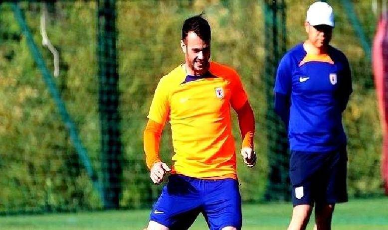 波鸿队主帅宣布引援计划,球迷期待的简单介绍 波鸿队主帅宣布引援计划,球迷期待的简单介绍