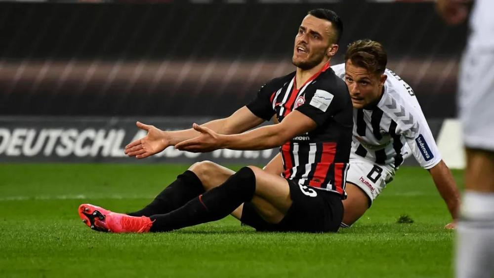 明斯特客场战胜不莱梅,取得三分的简单介绍 明斯特客场战胜不莱梅,取得三分的简单介绍