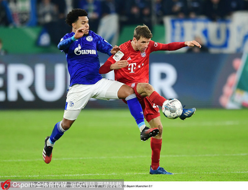 沙尔克客场遭遇惨败,排名下滑 沙尔克客场遭遇惨败,排名下滑