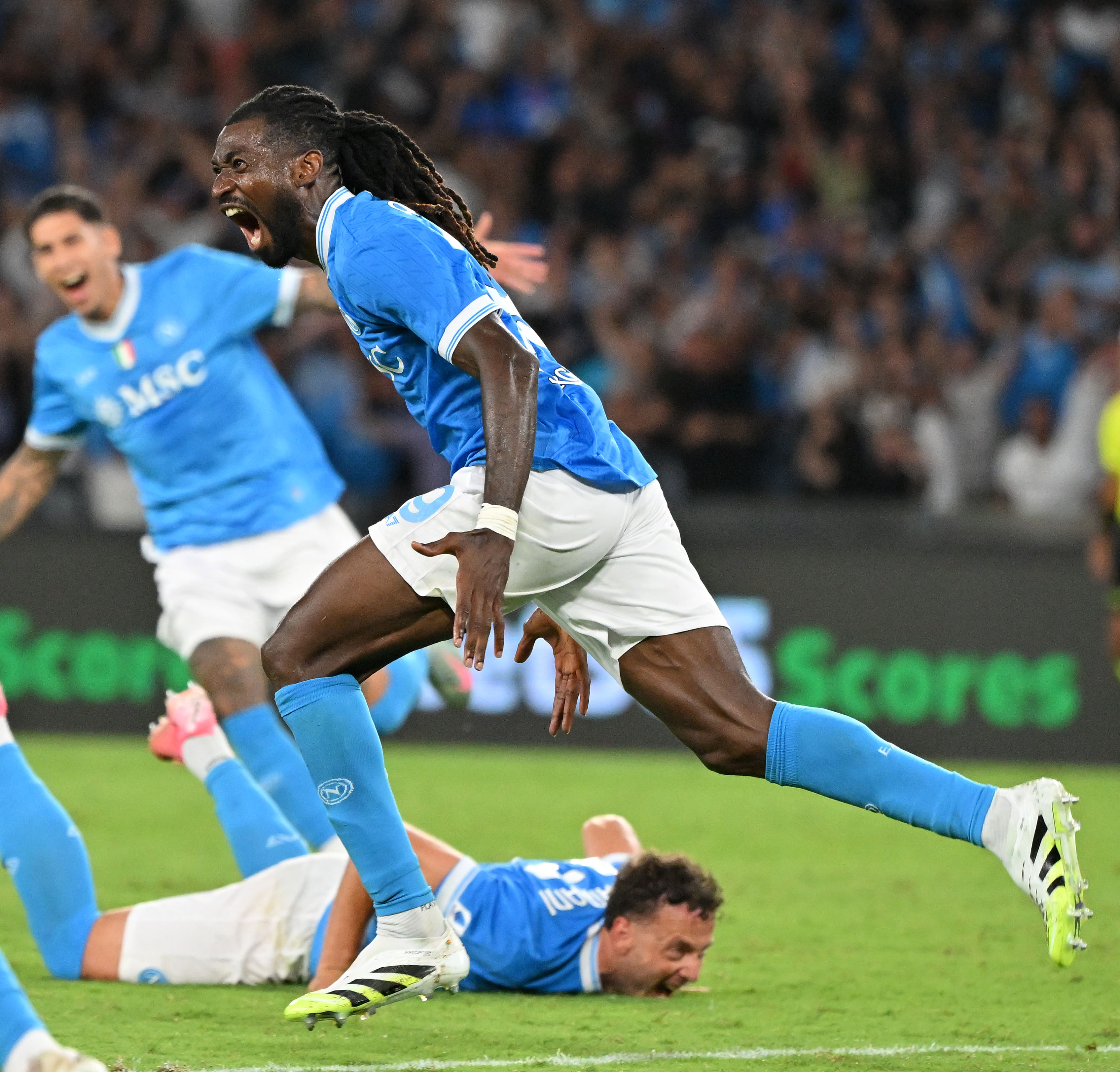 关于卡利亚里挑战那不勒斯:双方实力均衡!的信息 关于卡利亚里挑战那不勒斯:双方实力均衡!的信息